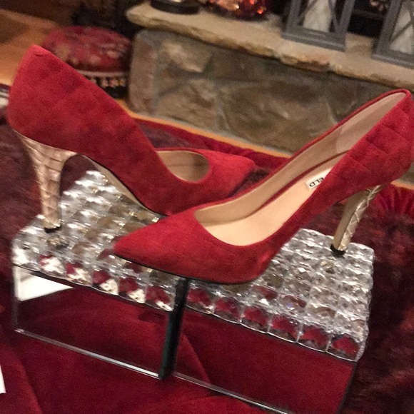 Shoes - Picture 5 of 5